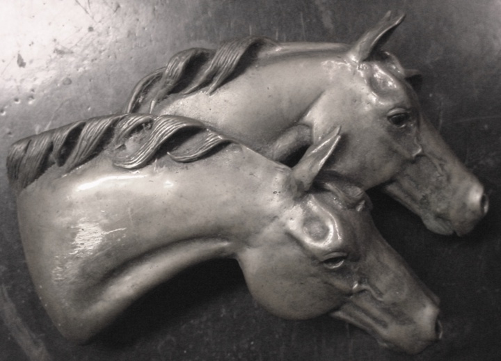 Antique Double Horse Head Buckle